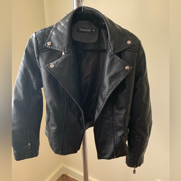 Leather jacket - Picture 2 of 3
